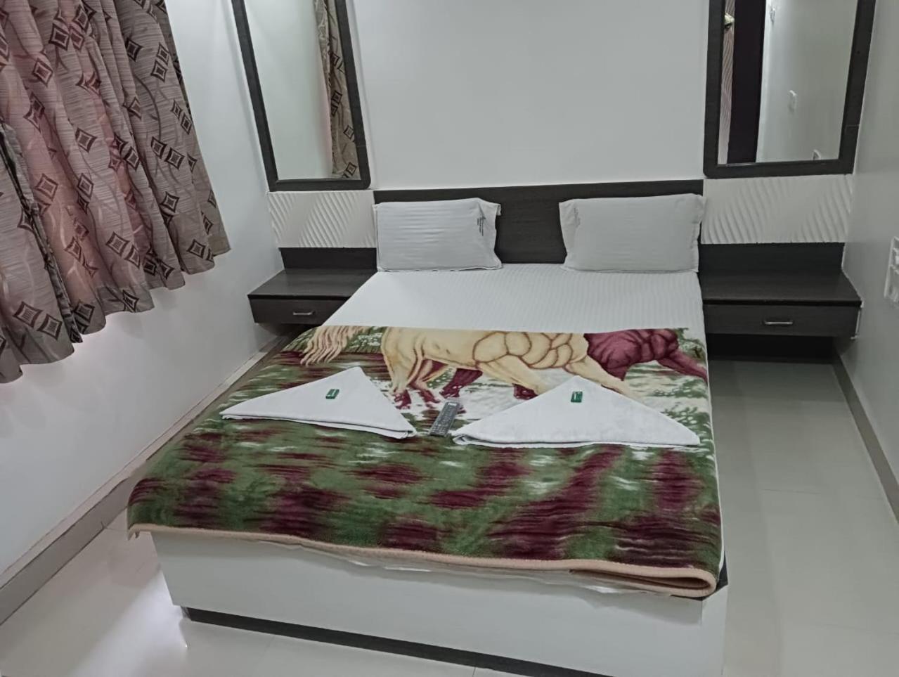 Hotel Shri Sai Darshan Shirdi Exterior foto